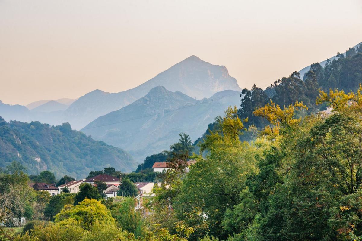 El Prau De Mito Lägenhet Onís Exteriör bild